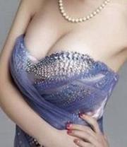 把乳房交给谁
